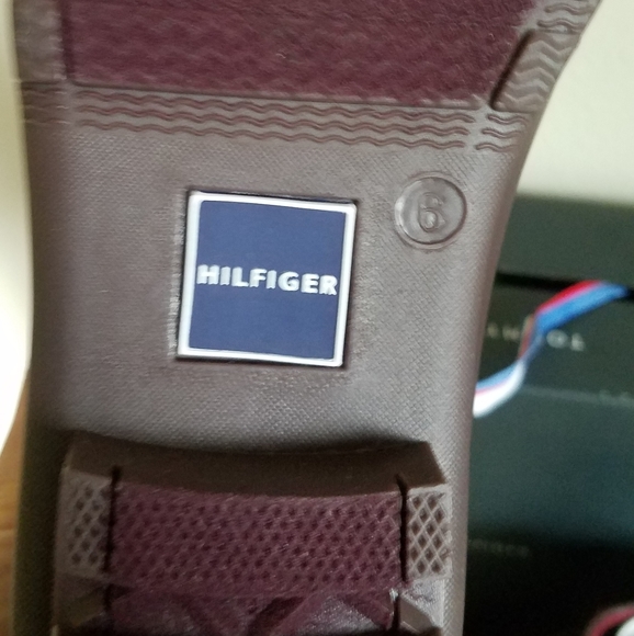 NEW Tommy Hilfiger 6 Waterproof Boot Red Trineti - Picture 2 of 13